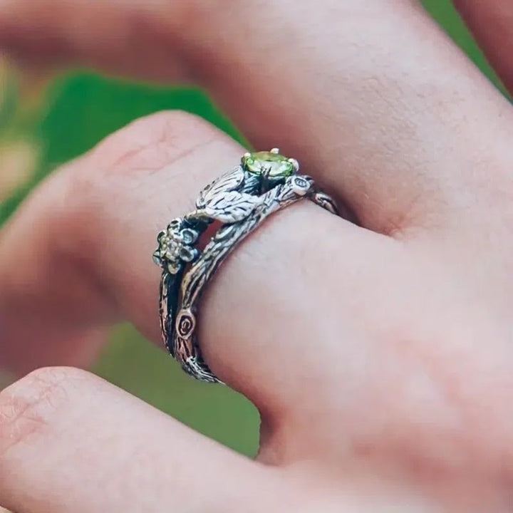 Grüner Zirkonia-Zweig-Ring