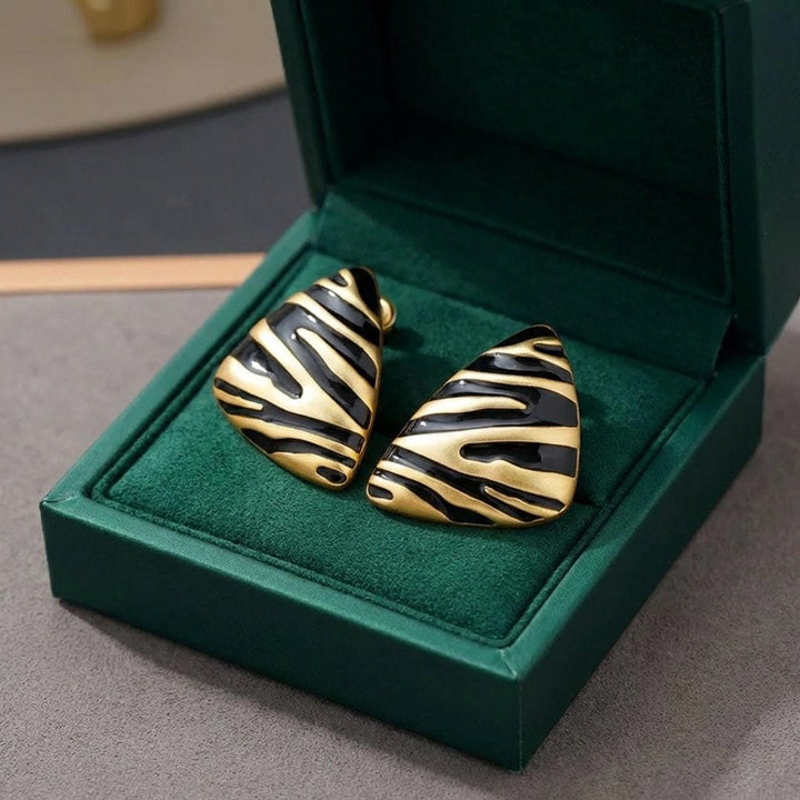 Dreieckige Zebra-Ohrstecker