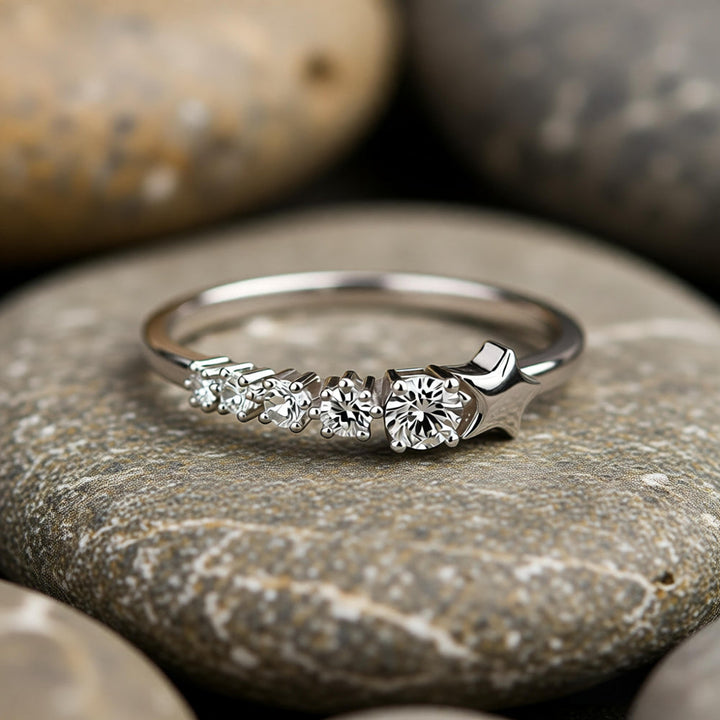 Klassischer Stern Zirkonia Ring