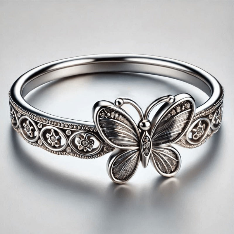Zarter Schmetterling Blüten-Ring