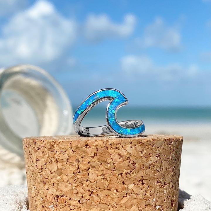 Wellenring mit Opal in Silber