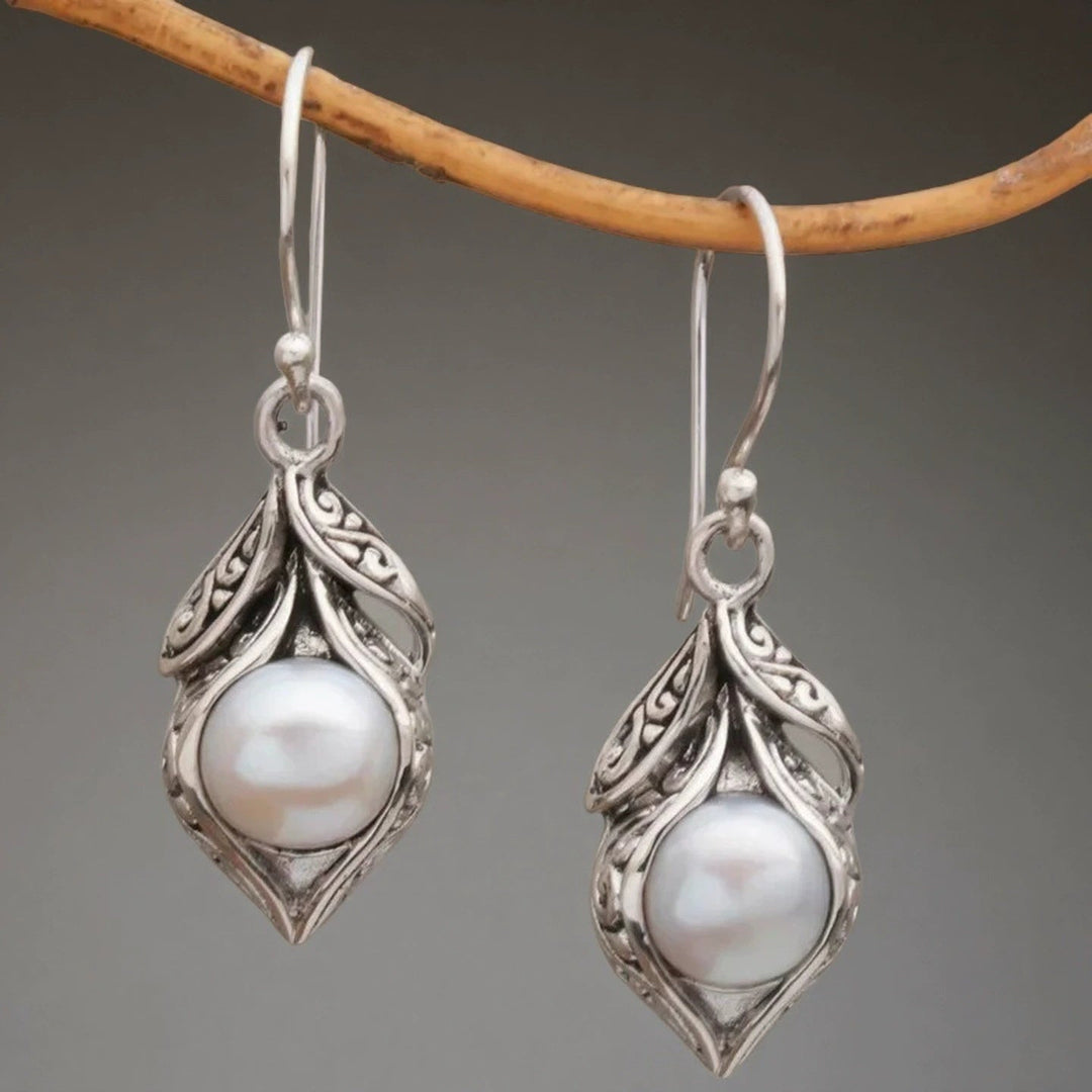 Anmutige Perlen-Ohrringe