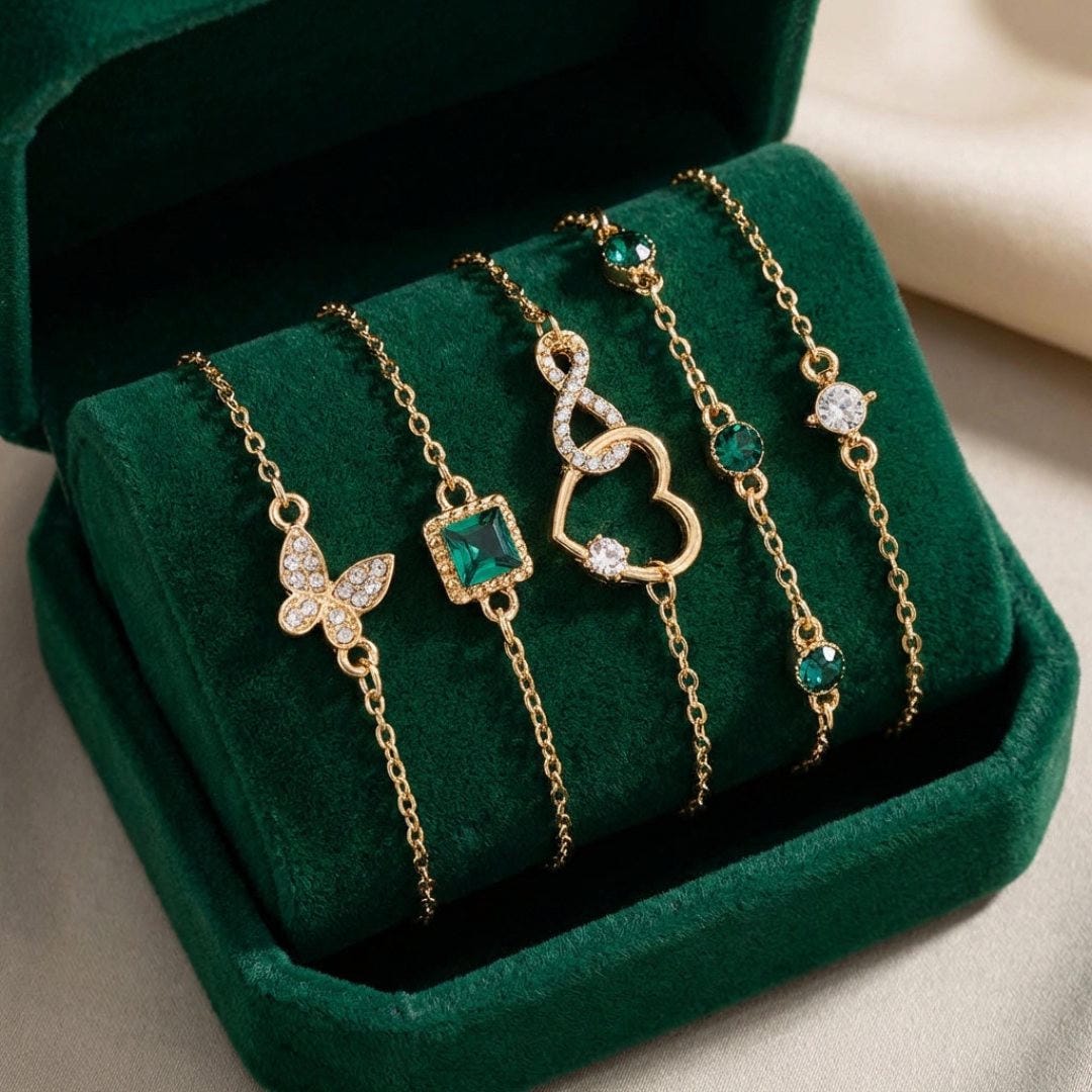 Hohles Herz Armband-Set mit grünem Kristallstein