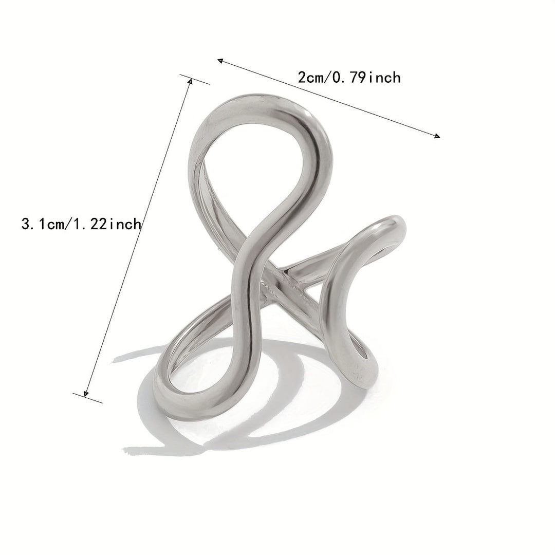 Chic Ring mit asymmetrischer Welle