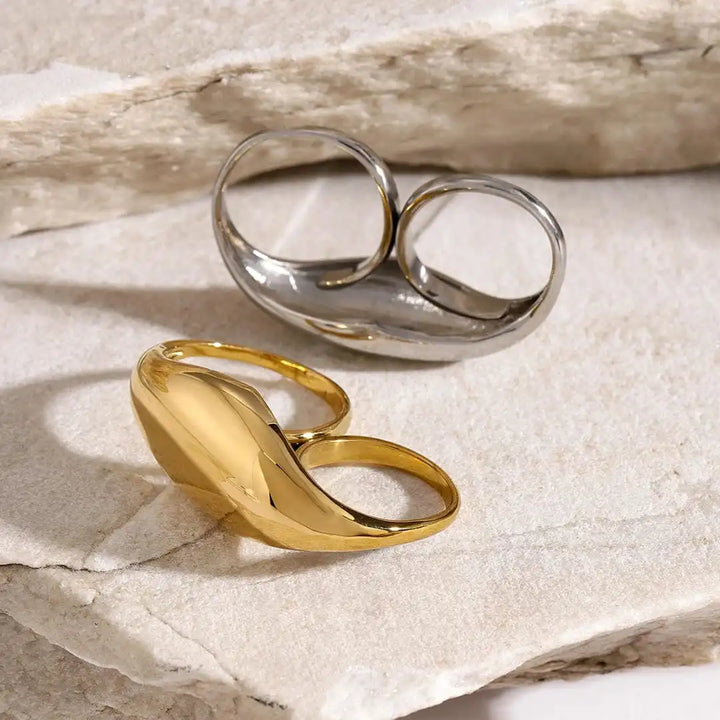 Zeitloser goldener Doppelring