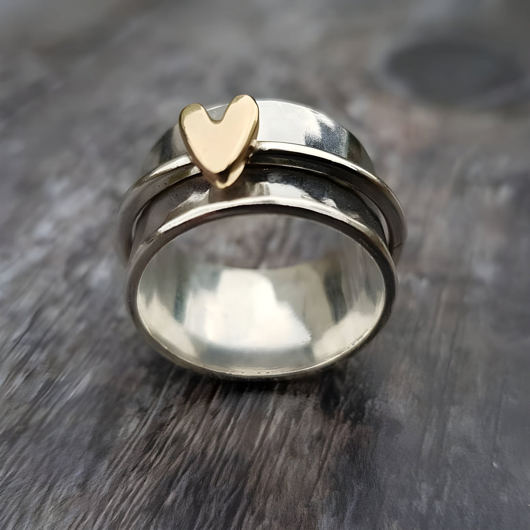 Vintage Silberring mit goldenem Herz