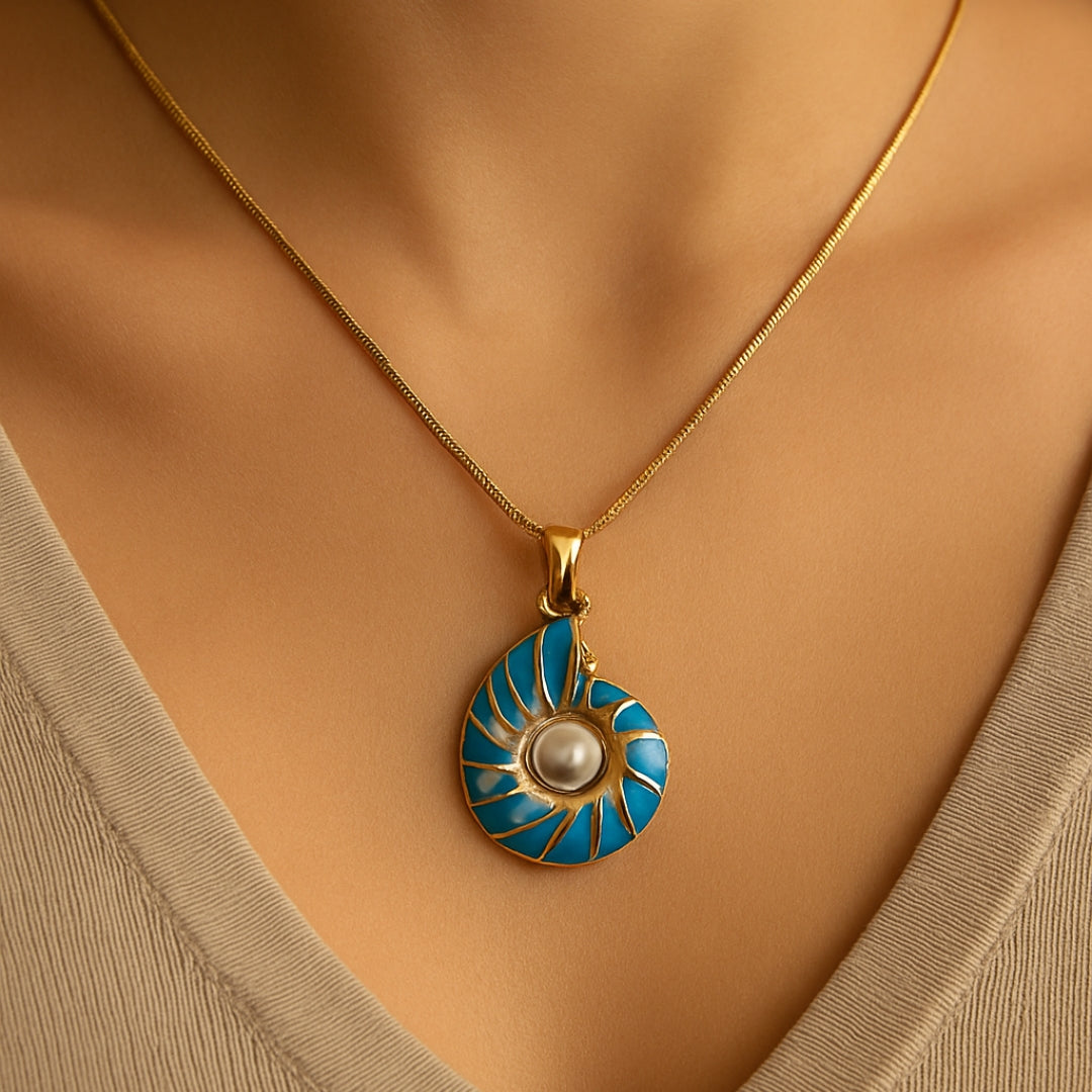 Seashell Pearl Pendant Necklace