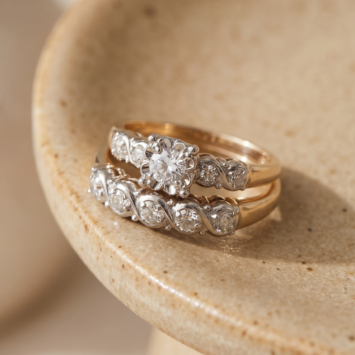 Vintage funkelnder Goldring