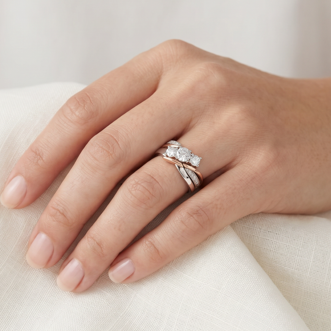 Vintage Ring mit Zirkonia in Gold und Silber