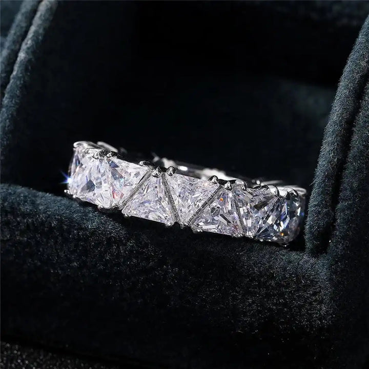Vintage Dreieck-Stein-Ring