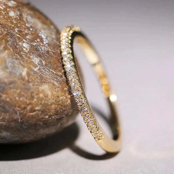 Elyse minimalistischer Zirkonia-Ring