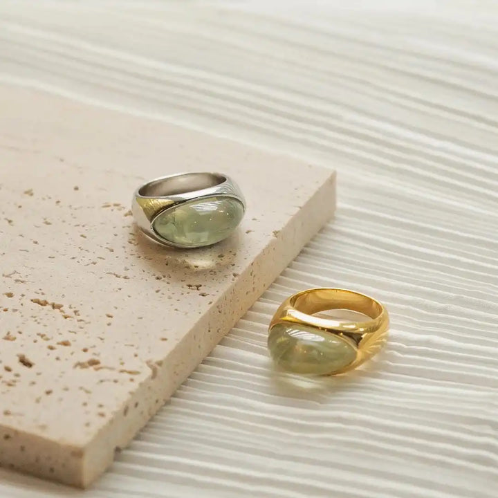 Einzigartiger Naturstein-Ring