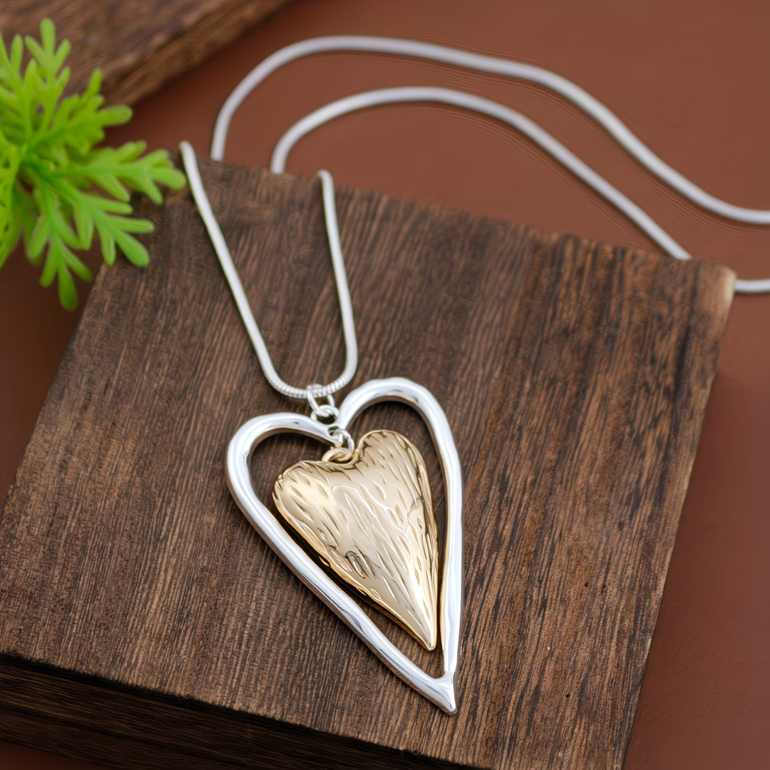 Vintage Halskette mit Herzanhänger in Silber und mattem Gold