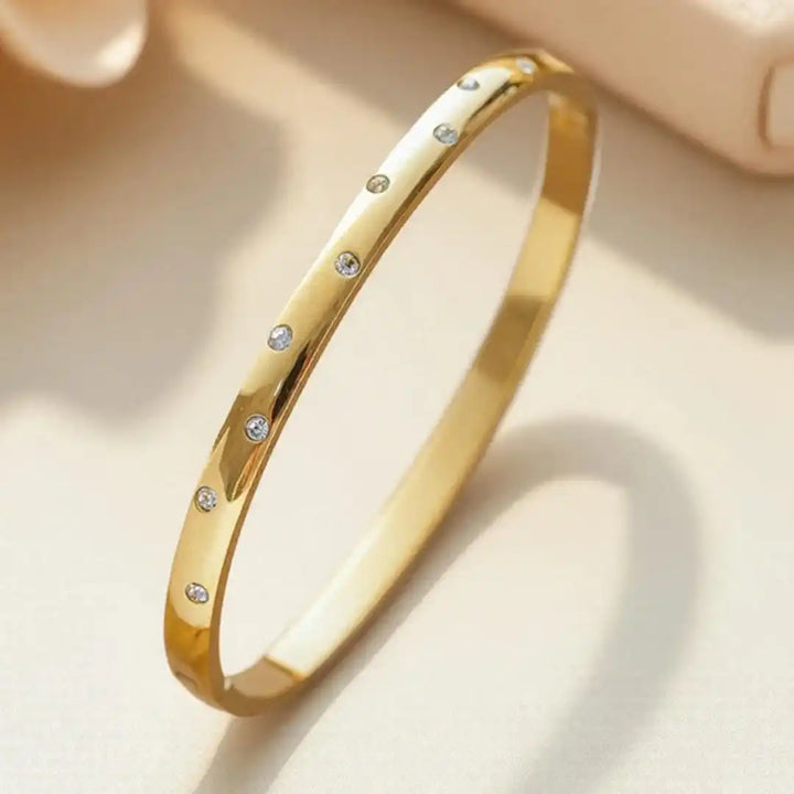 Zeitloses goldenes Zirkonia Armband