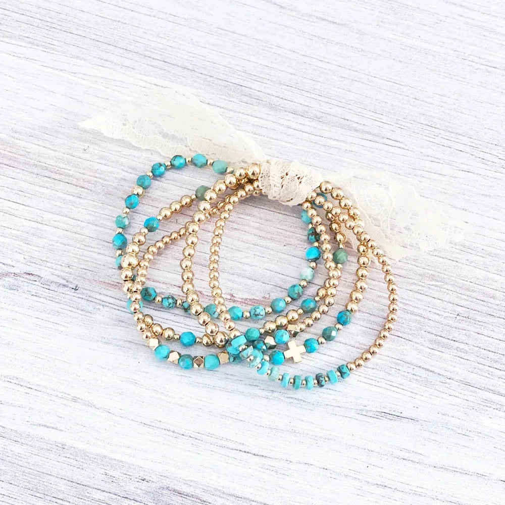 Markantes Türkis-Charm-Armband