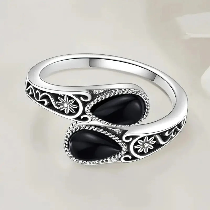 Eleganter Ring mit Mondstein Blüte