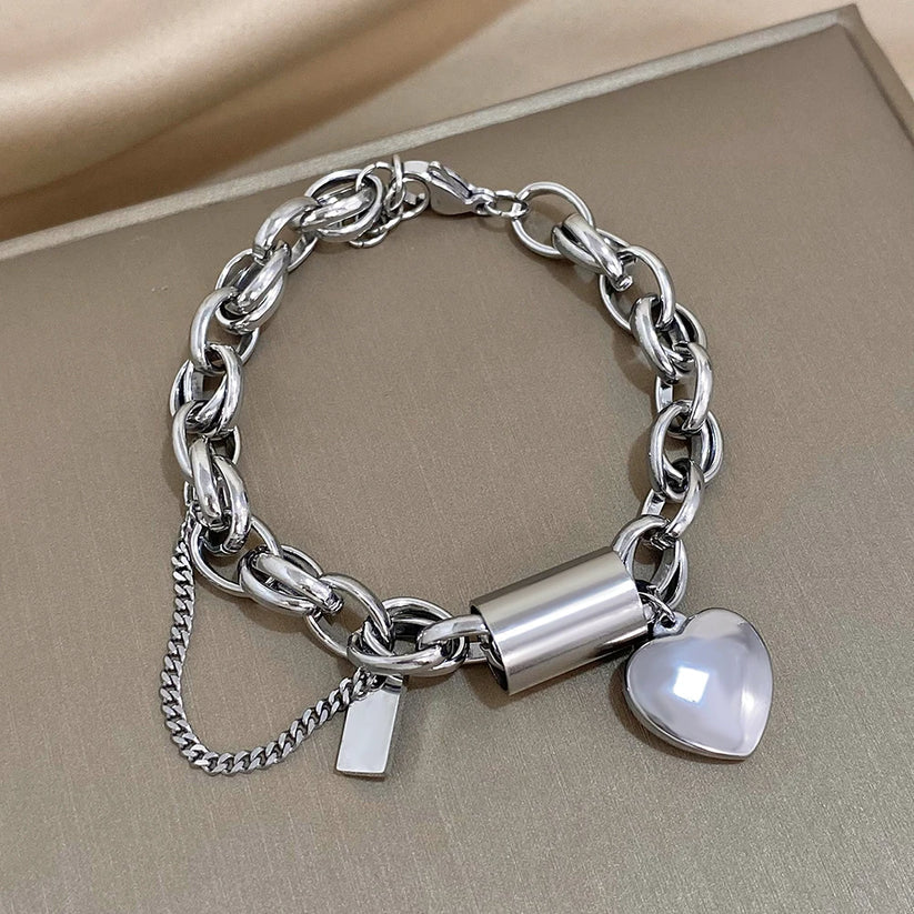 Goldenes massives Armband