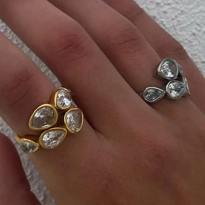 Fünf-Stein Tropfen Cluster Ring