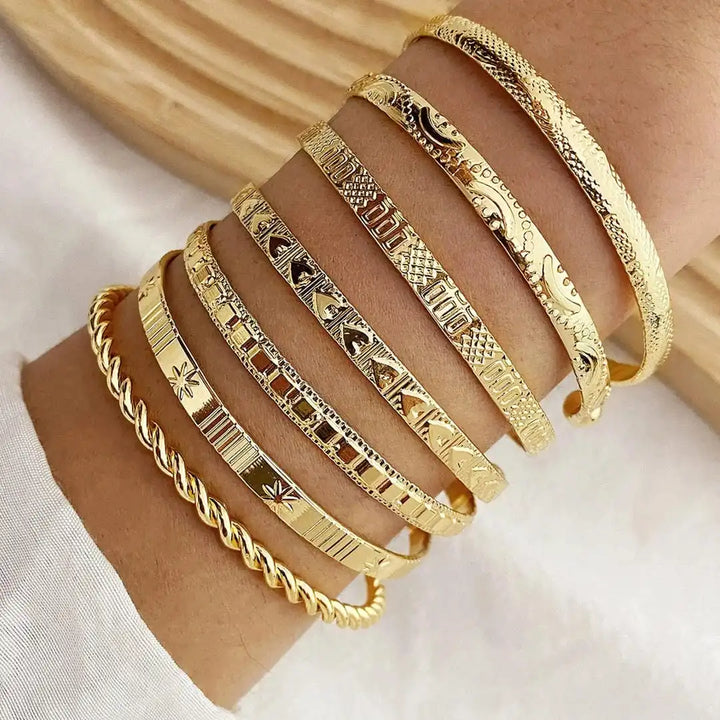 Goldenes offenes Armreif Resort-Armband-Set