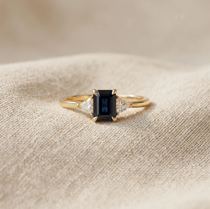 Black Spinel Baguette Ring | Gold