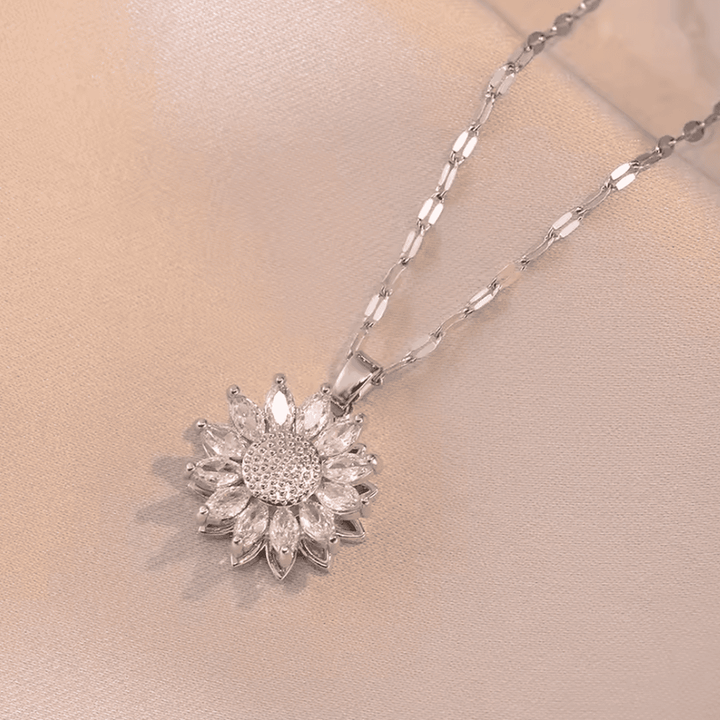 Trendiges Silber Sonnenblumen Zirkon Halsketten- und Ohrringe-Set