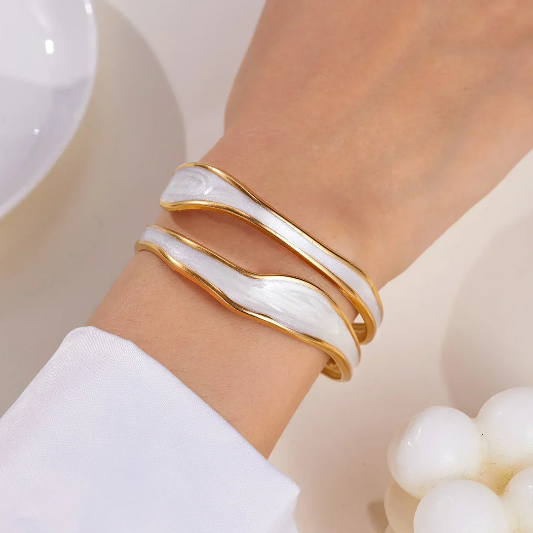 Modernes Wellen-Armband aus Edelstahl
