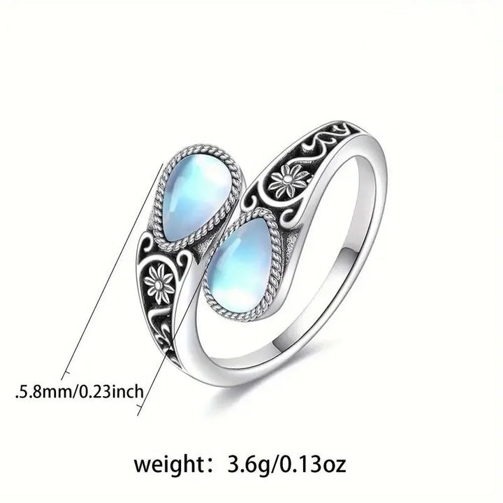 Eleganter Ring mit Mondstein Blüte