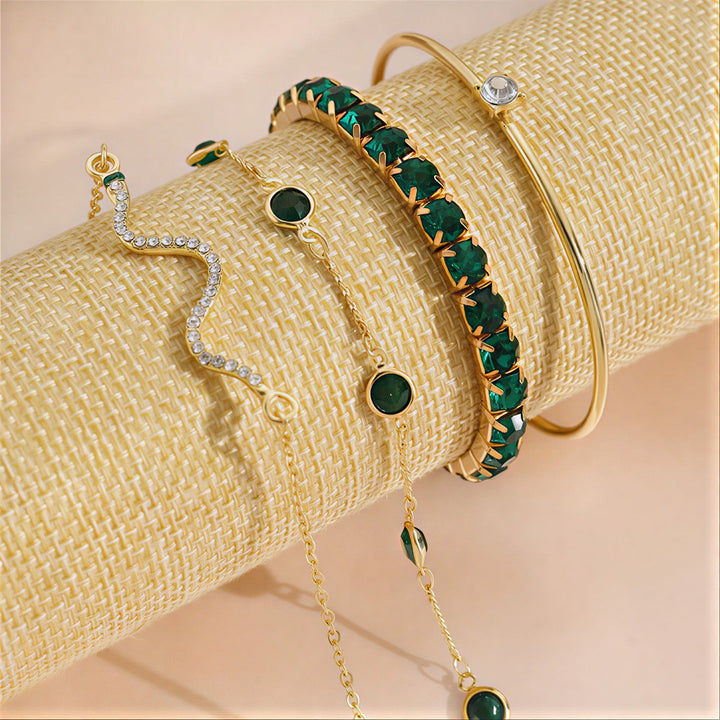 Geschichtetes Smaragd-Armband-Set