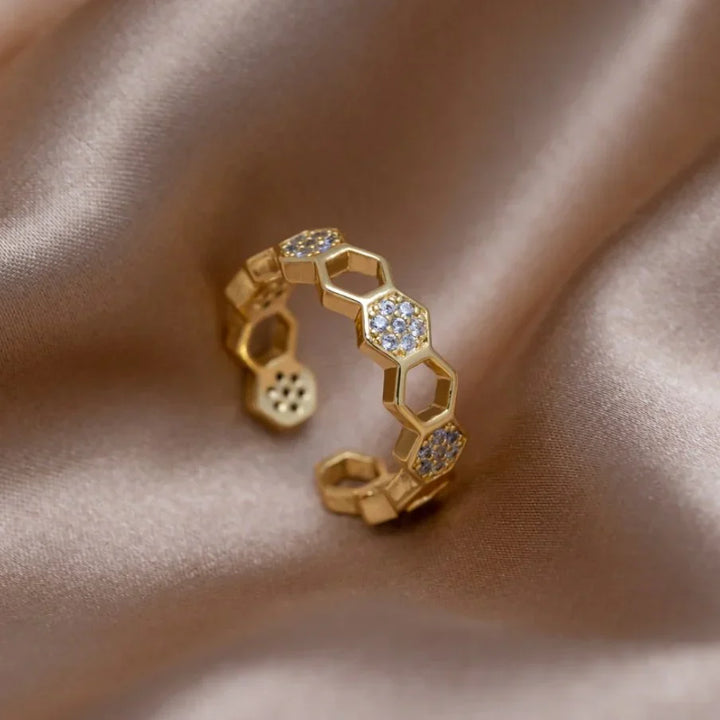 Crystal Honeycomb Ring | Gold