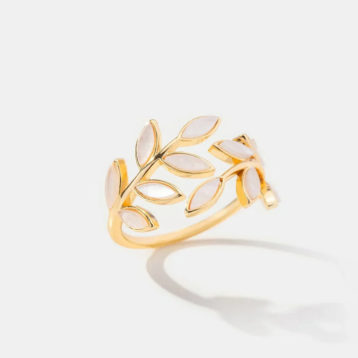 Neraya Delicate Leaf Open Ring | Gold
