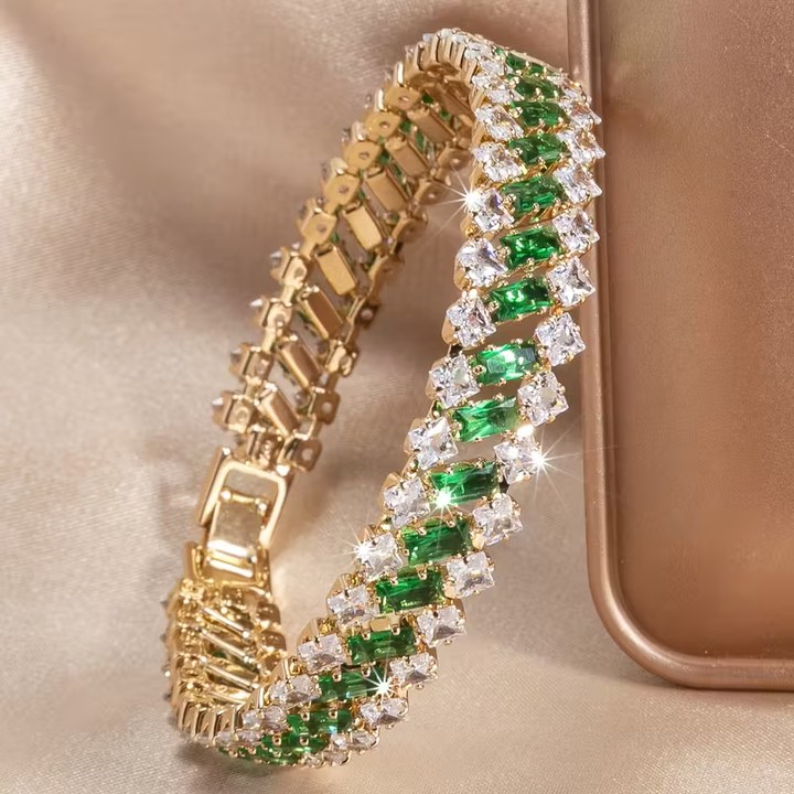Elegantes luxuriöses Smaragd-Gold-Armband