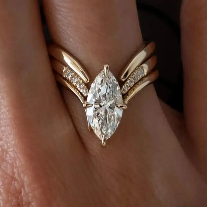 Goldring Tropfenkrone