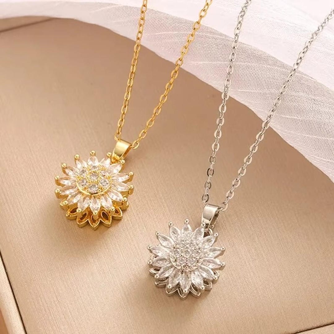 Trendiges Silber Sonnenblumen Zirkon Halsketten- und Ohrringe-Set