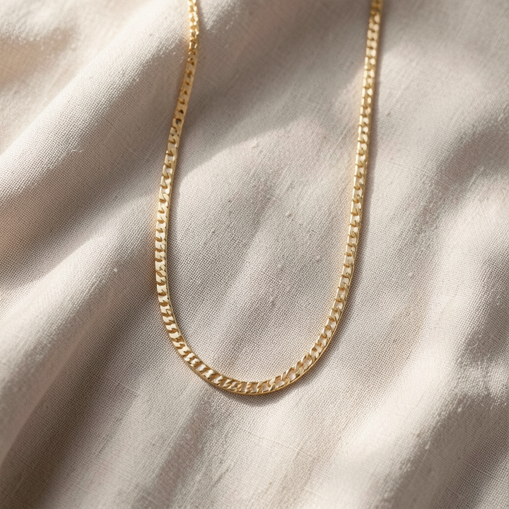 Flat Link Curb Chain Necklace | Gold