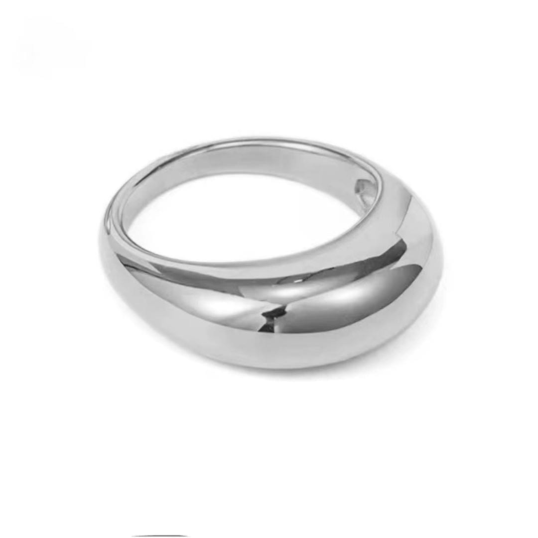 Zeitloser goldener Bogen-Ring